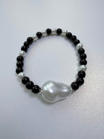 Black & White Baroque Pearl Bracelet