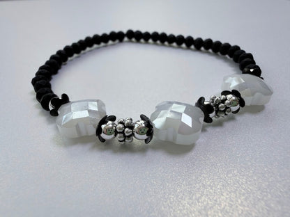 Black & White Clover Trio Bracelet