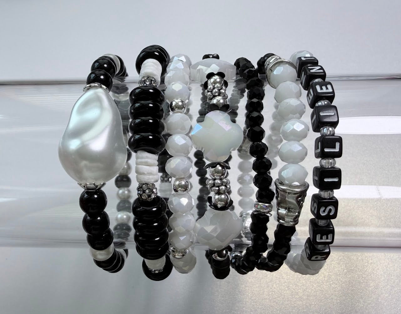 Black & White Shell Heshi Bracelet